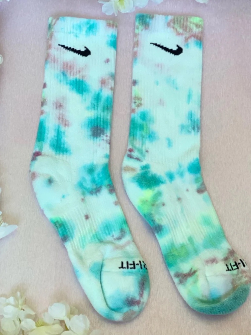 Foxglove Tie Dye Crew Socks Adult Medium